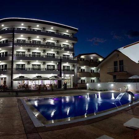 Hotel Edita Ulcinj Kültér fotó