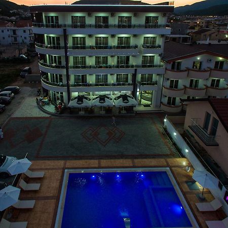 Hotel Edita Ulcinj Kültér fotó