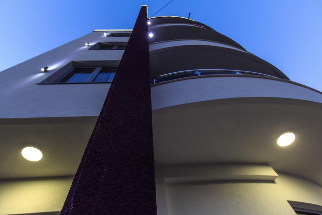Hotel Edita Ulcinj Kültér fotó
