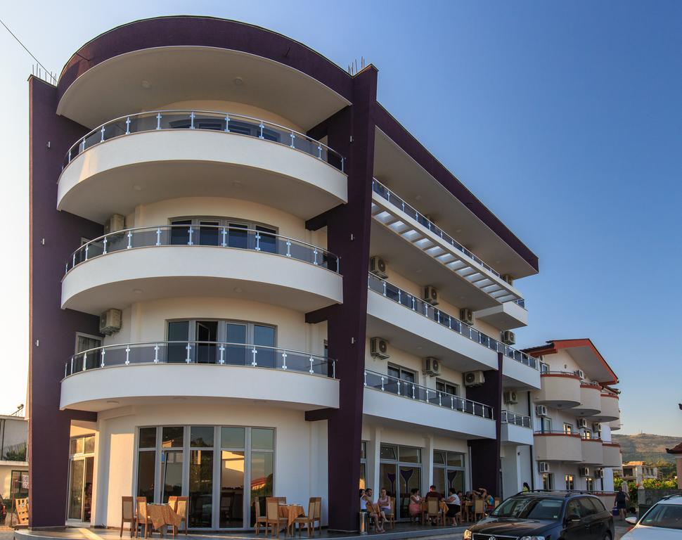 Hotel Edita Ulcinj Kültér fotó