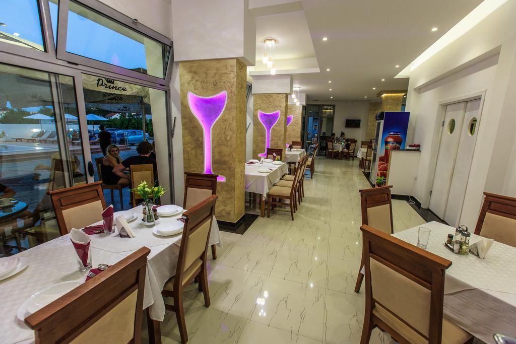Hotel Edita Ulcinj Kültér fotó