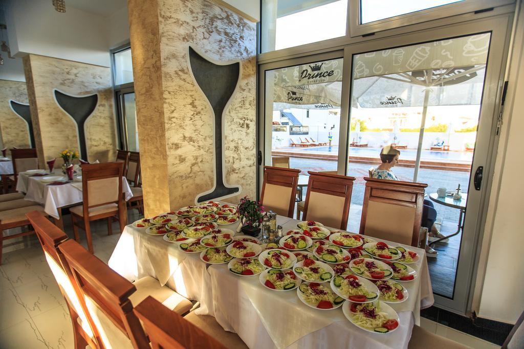 Hotel Edita Ulcinj Kültér fotó